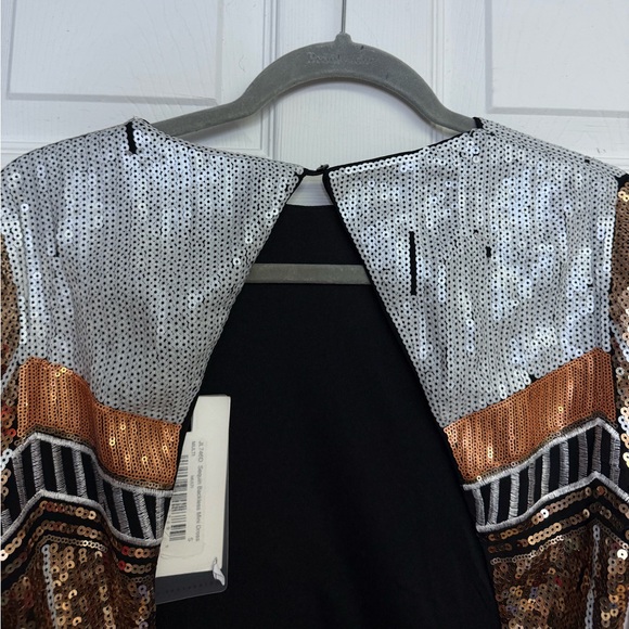 Endless Rose Sequin Backless Mini Dress Size Small Gold Black White NEW - Picture 12 of 15